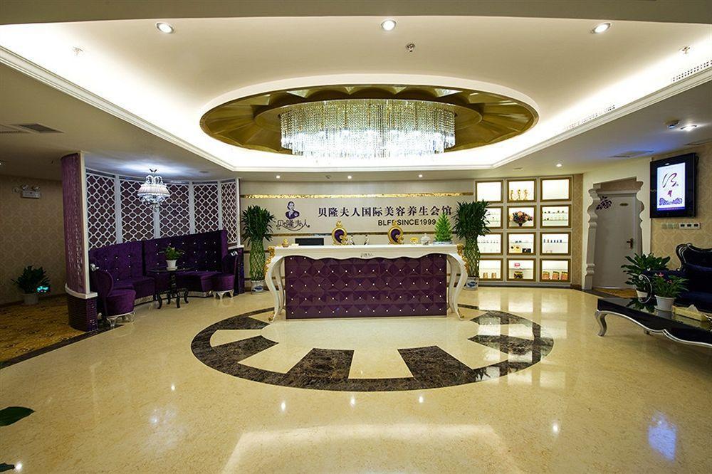 ווהאן Chutian Guangdong International Hotel מראה חיצוני תמונה
